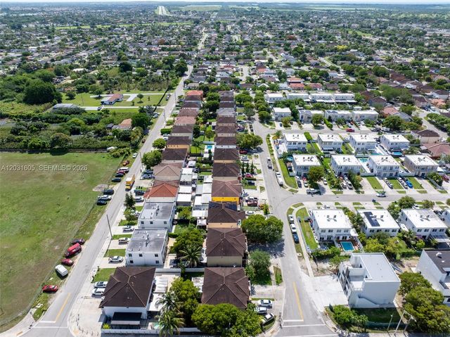 13621 SW 260th Ln, Homestead, FL 33032