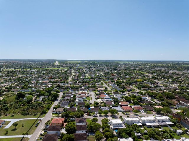 13621 SW 260th Ln, Homestead, FL 33032
