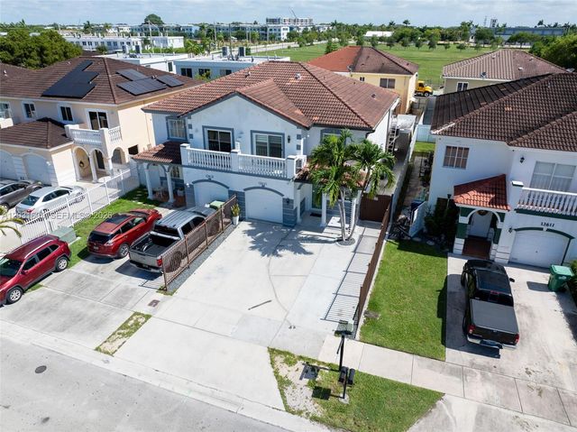 13621 SW 260th Ln, Homestead, FL 33032