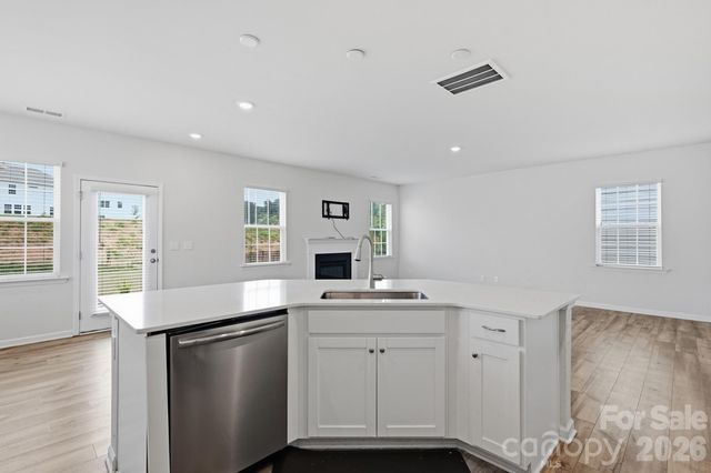 7412 Echoing Hills Lane, Maiden, NC 28650