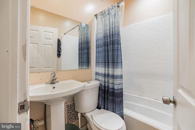 4604 KINGSESSING AVE, Philadelphia, PA 19143