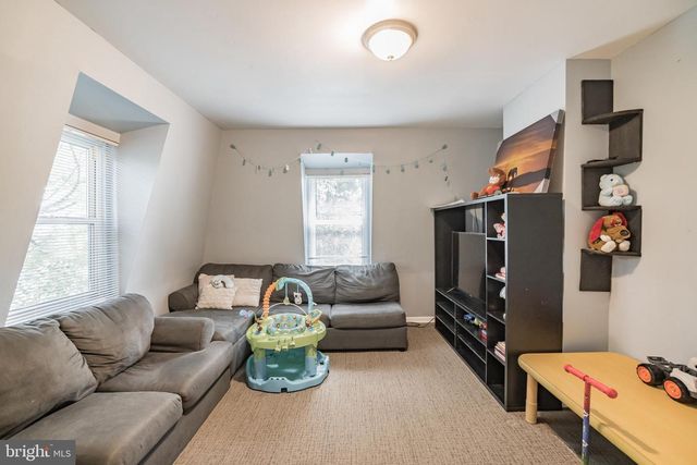 4604 KINGSESSING AVE, Philadelphia, PA 19143