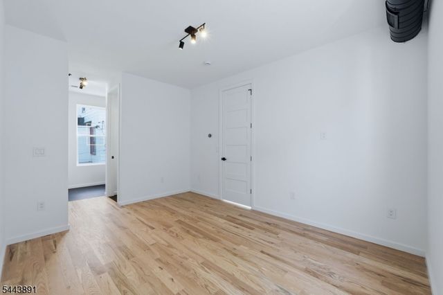 199 N Park St, East Orange City, NJ 07017