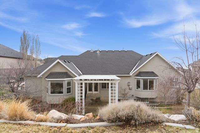 609 S PARKWAY DR, North Salt Lake, UT 84054