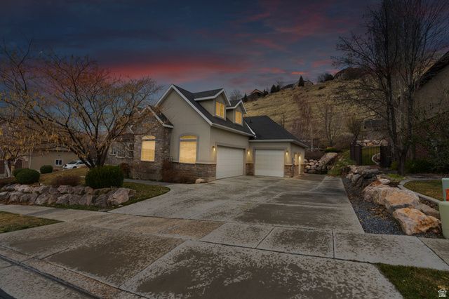 609 S PARKWAY DR, North Salt Lake, UT 84054