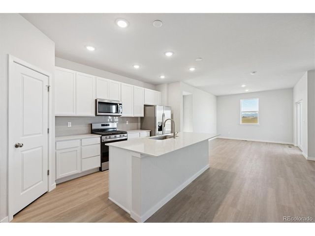 3727 Sandreed St, Dacono, CO 80514