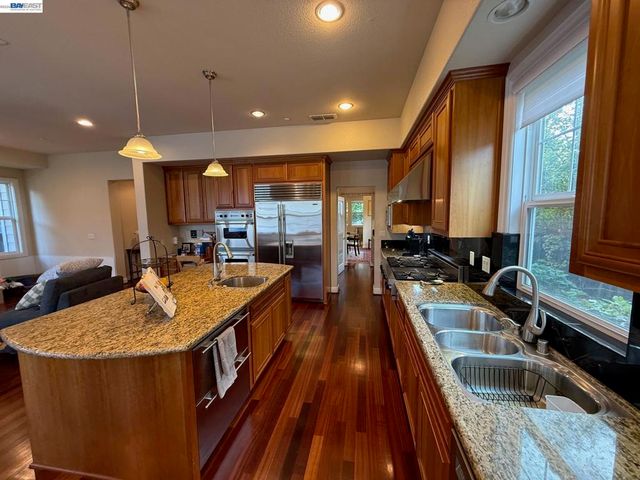 2750 Impruneta Ct, Livermore, CA 94550