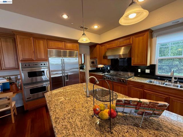 2750 Impruneta Ct, Livermore, CA 94550