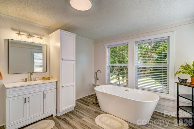 507 S Elm Street, Cherryville, NC 28021