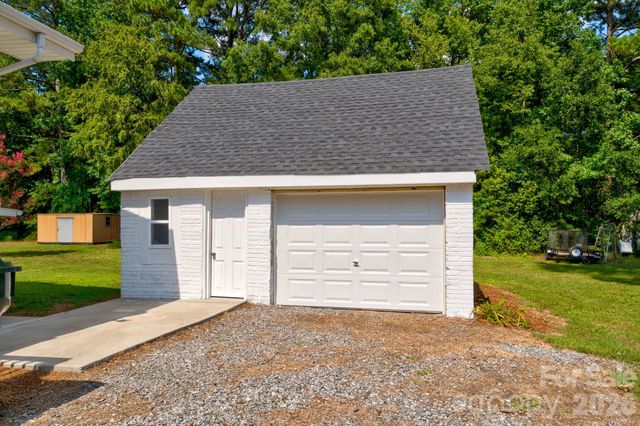 507 S Elm Street, Cherryville, NC 28021