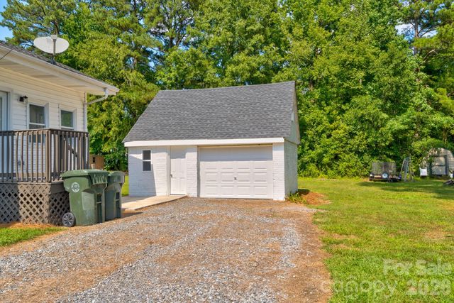 507 S Elm Street, Cherryville, NC 28021