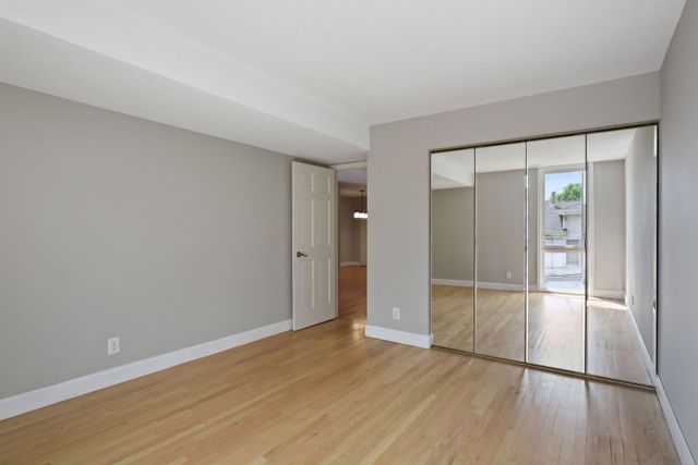 232 W Franklin Avenue 206, Minneapolis, MN 55404