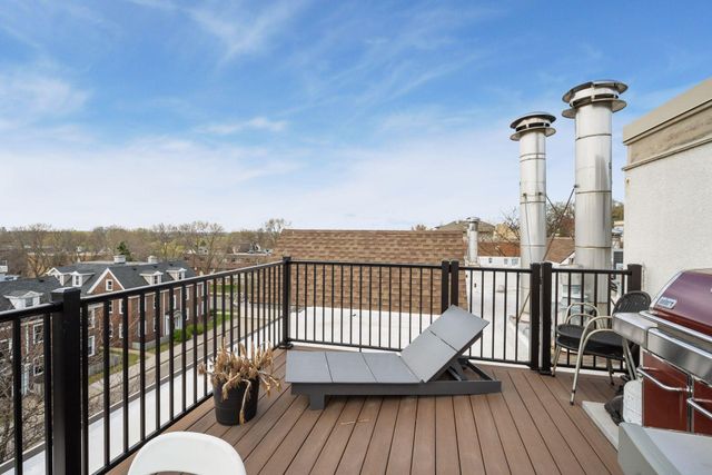 232 W Franklin Avenue 206, Minneapolis, MN 55404