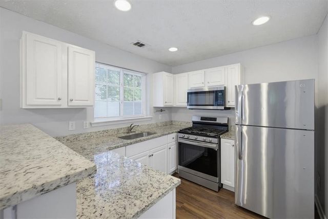 904 Windcroft Circle NW, Acworth, GA 30101