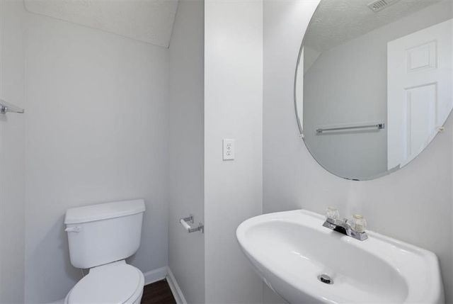 904 Windcroft Circle NW, Acworth, GA 30101