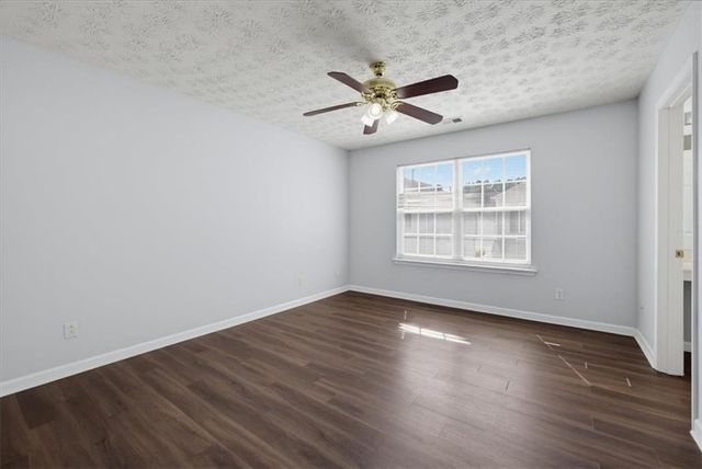 904 Windcroft Circle NW, Acworth, GA 30101