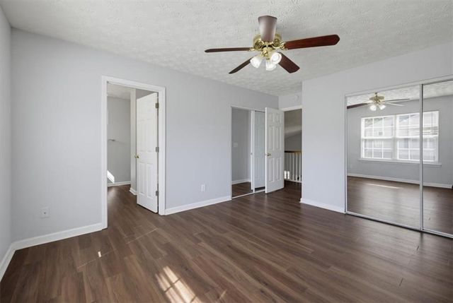 904 Windcroft Circle NW, Acworth, GA 30101