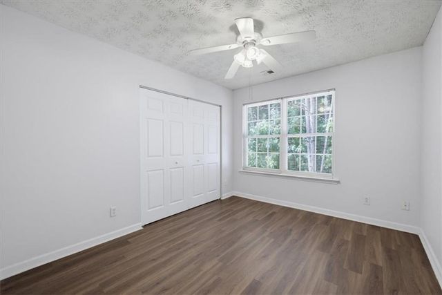 904 Windcroft Circle NW, Acworth, GA 30101
