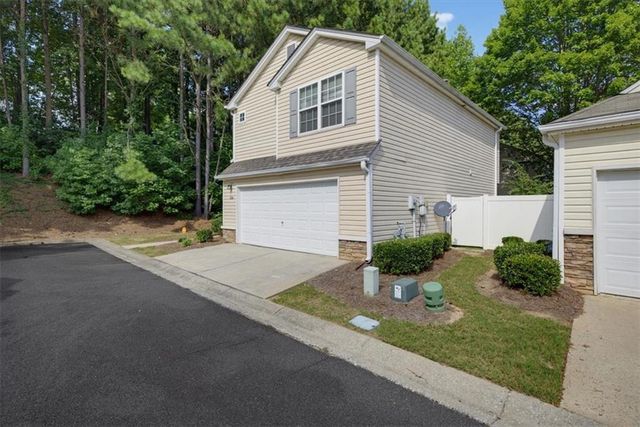 904 Windcroft Circle NW, Acworth, GA 30101