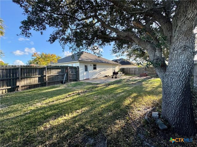 314 Rouen Drive, Port Lavaca, TX 77979