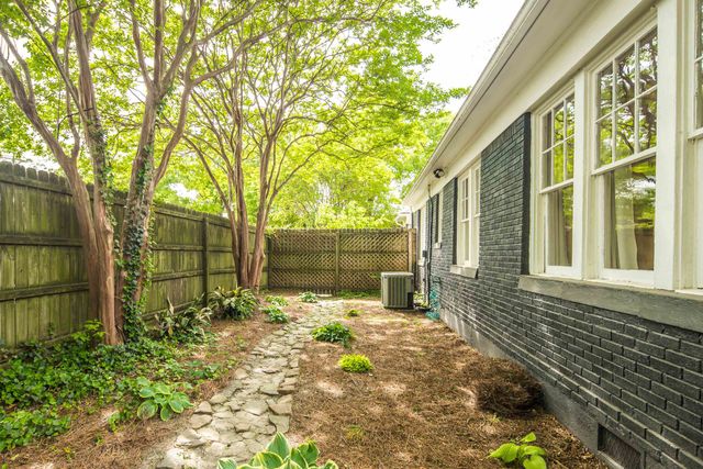 176 CRESTMERE PL, Memphis, TN 38112