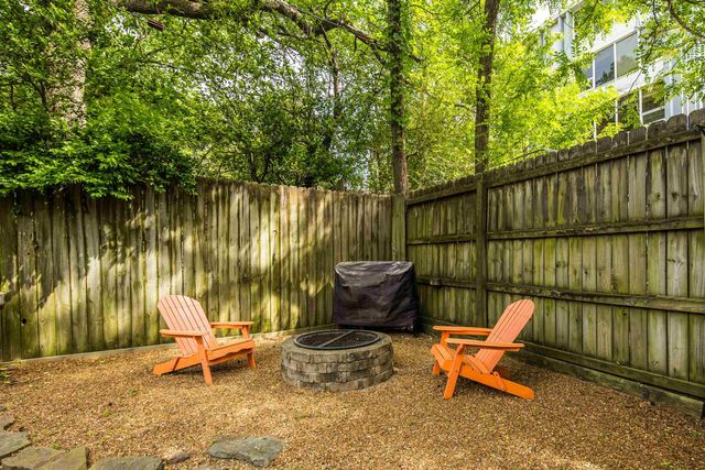 176 CRESTMERE PL, Memphis, TN 38112