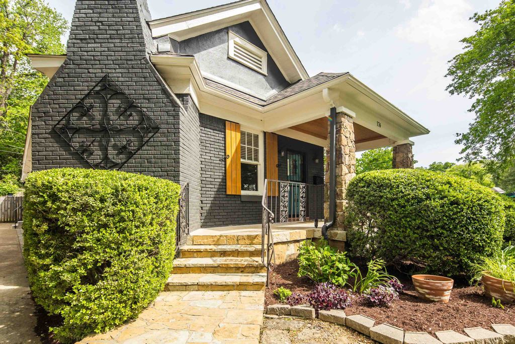 176 CRESTMERE PL, Memphis, TN 38112