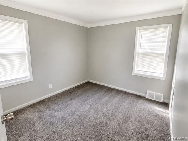 13590 Rutherford Street, Detroit, MI 48227