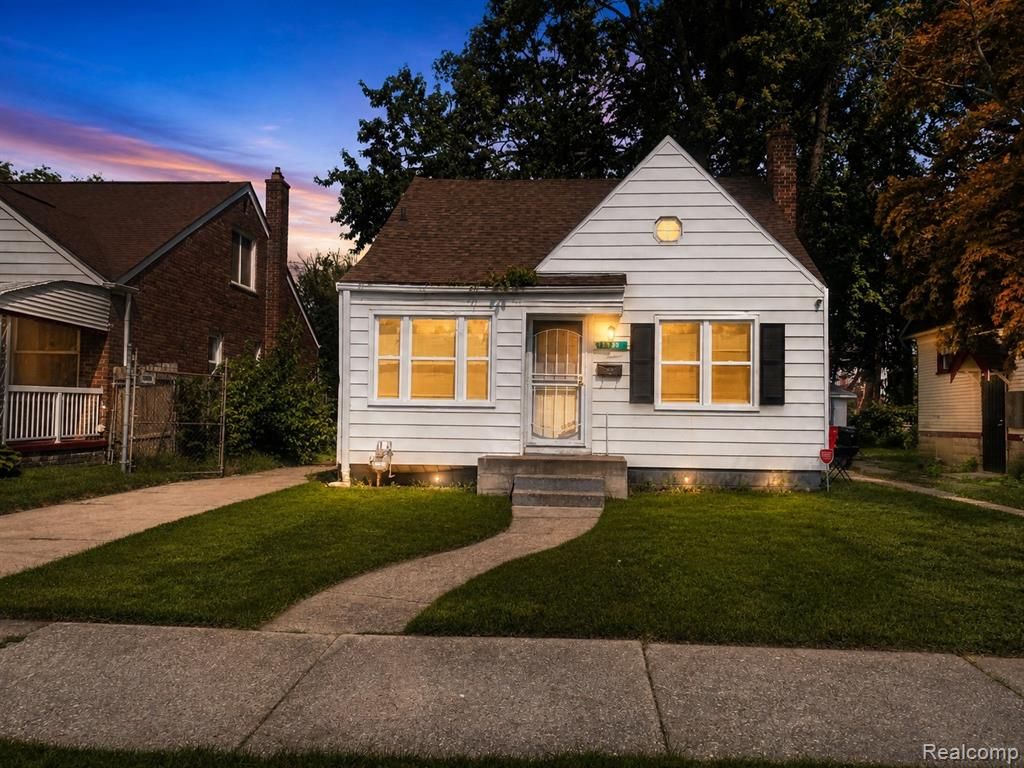 13590 Rutherford Street, Detroit, MI 48227