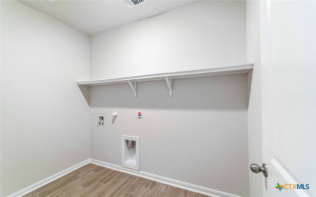 1240 Sweden, Seguin, TX 78155