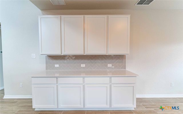 1240 Sweden, Seguin, TX 78155