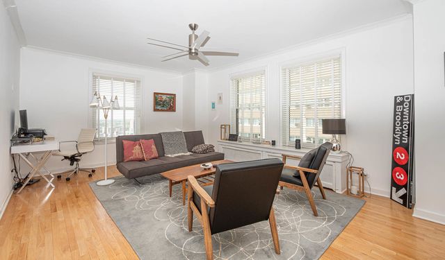 5000 N Marine Drive 14E, Chicago, IL 60640