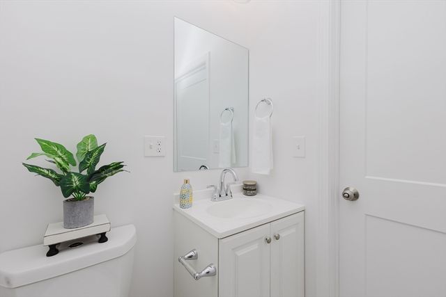 92-94 George St 202, Boston, MA 02119