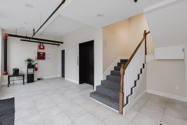 92-94 George St 202, Boston, MA 02119