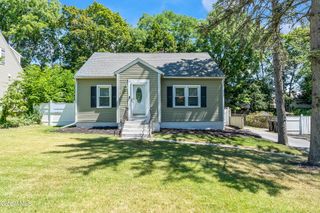 1729 Tibbits Avenue, Troy, NY 12180