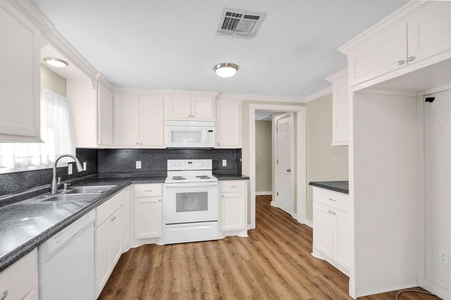 13563 Fm 2432 Road, Willis, TX 77378