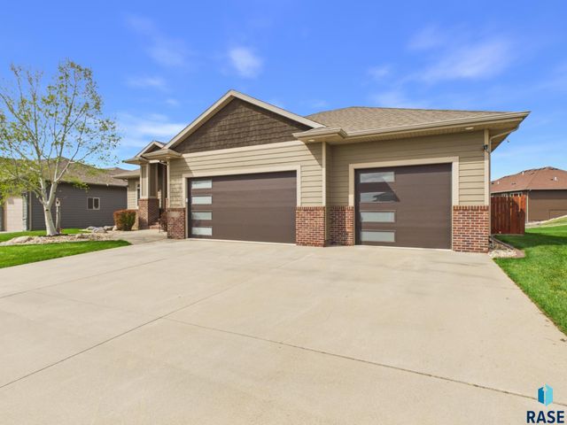 4205 S Alpine Ave Avenue, Sioux Falls, SD 57110