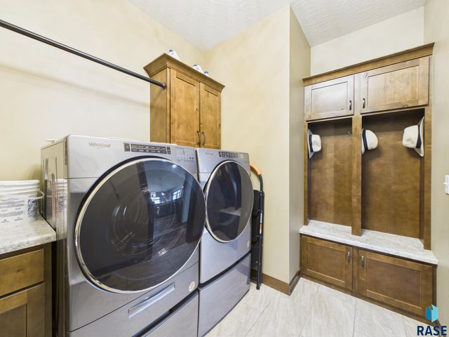 4205 S Alpine Ave Avenue, Sioux Falls, SD 57110