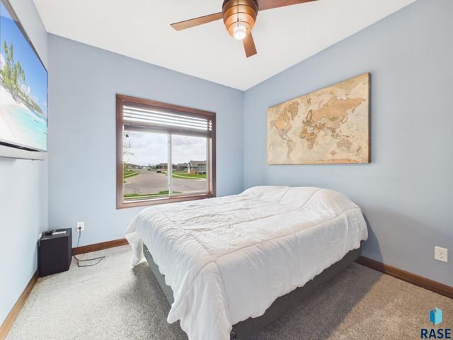 4205 S Alpine Ave Avenue, Sioux Falls, SD 57110