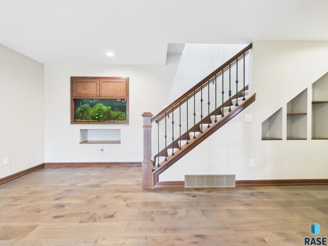 4205 S Alpine Ave Avenue, Sioux Falls, SD 57110