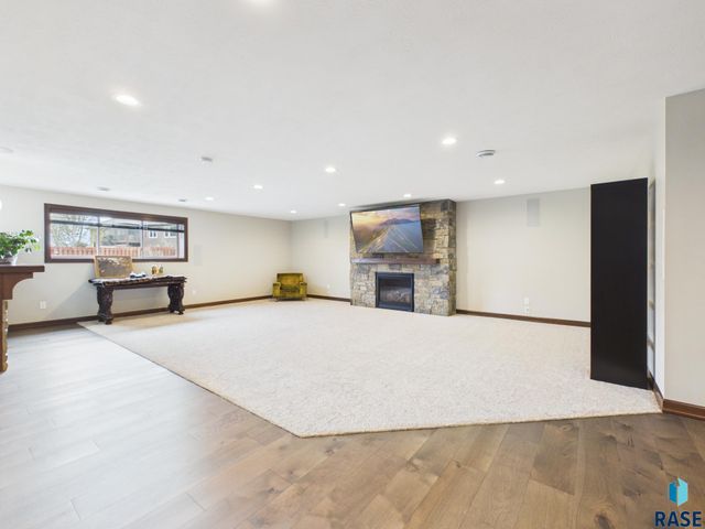 4205 S Alpine Ave Avenue, Sioux Falls, SD 57110