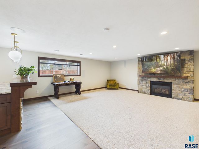 4205 S Alpine Ave Avenue, Sioux Falls, SD 57110