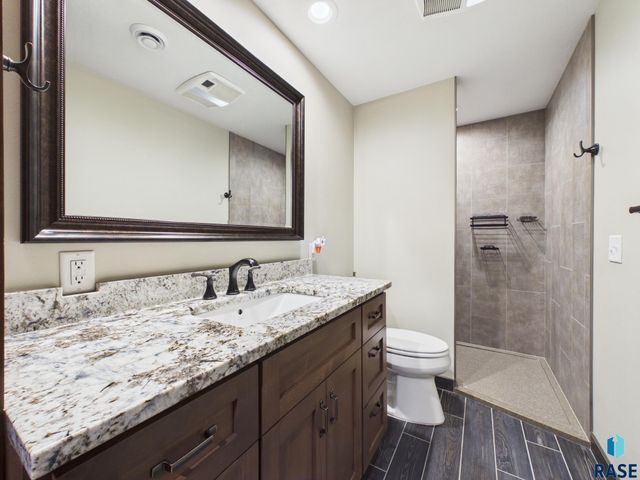 4205 S Alpine Ave Avenue, Sioux Falls, SD 57110