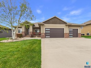 4205 S Alpine Ave Avenue, Sioux Falls, SD 57110