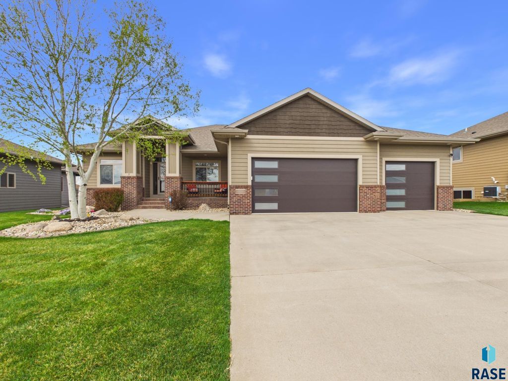 4205 S Alpine Ave Avenue, Sioux Falls, SD 57110