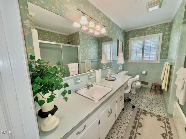 1604 Crescent Drive, Henderson, NC 27536