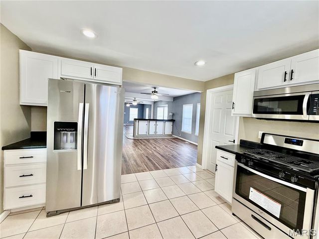 100 School Street, Wilsonville, IL 62093