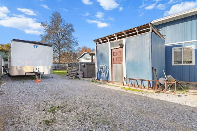 7060 Pit Road, Redding, CA 96001