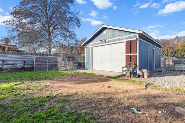 7060 Pit Road, Redding, CA 96001