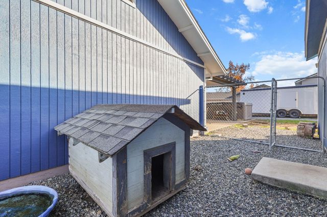 7060 Pit Road, Redding, CA 96001